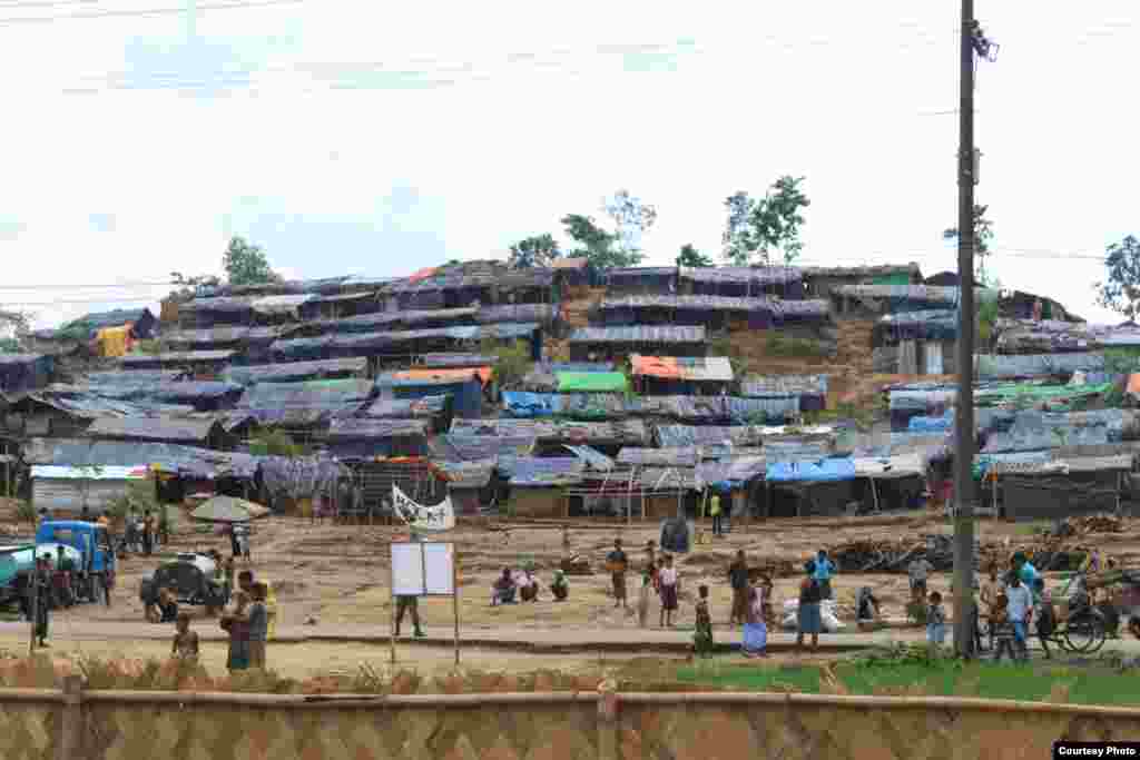 Shelters line a hillside at a Rohingya refugee camp in Bangladesh. (Photo courtesy of Dr. Imran Akbar)