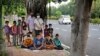 Indian Couple Teach Outdoor Classes for Poor Students 