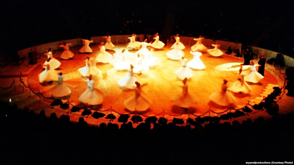 رقص گروهی سماع، شهر قونیه، ترکیه