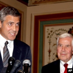 George Clooney talks about Sudan on Capitol Hill