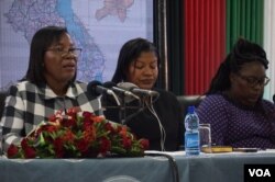 Malawi Electoral Commission Chairwoman Jane Ansah announces preliminary results of national elections at the main tally center in Blantyre, May 23, 2019. (L. Masina/VOA)