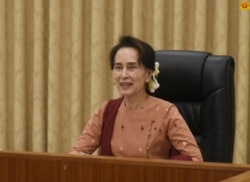 နိုင်ငံတော် အတိုင်ပင်ခံပုဂ္ဂိုလ် ဒေါ်အောင်ဆန်းစုကြည်။ (ဓာတ်ပုံ - Myanmar State Counsellor Office - သြဂုတ် ၂၈၊ ၂၀၂၀)