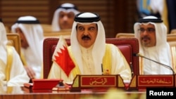 Bahrain's King Hamad (center) attends the Gulf Cooperation Council in Sakhir Palace, Bahrain, Dec. 7, 2016. Hamad presented the final remarks at the 37th annual summit.