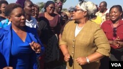 UNkosikazi Joice Mujuru labalandeli bebandla lakhe.