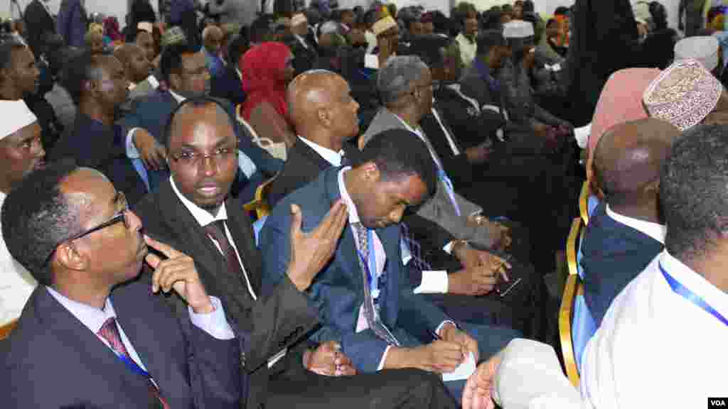Tsohon Firai ministan Somaliya Mohamed Abdullahi Farmajo ya lashe zaben shugaban kasar. Fabrairu 10, 2017.. Fabrairu 10, 2017.