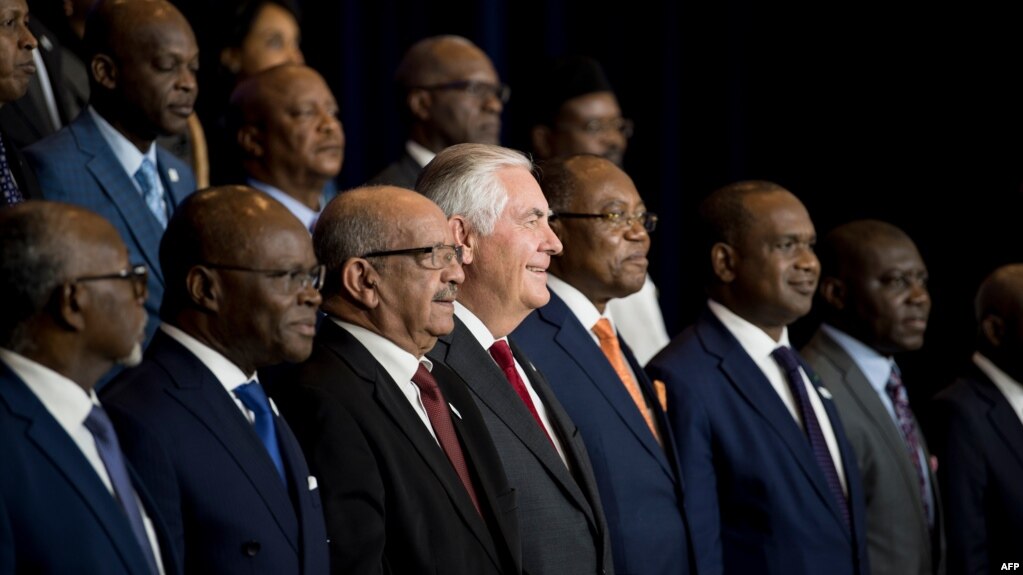 U.S. Secretary of State Rex Tillerson poses with African leaders during meetings at the State Department in Washington, Nov. 17, 2017. 