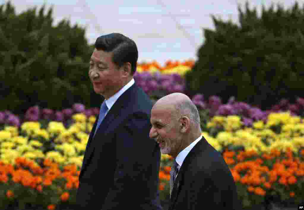 آقای غنی در نخستین سفر رسمی به صفت رئیس جمهور افغانستان به چین سفر کرد.
