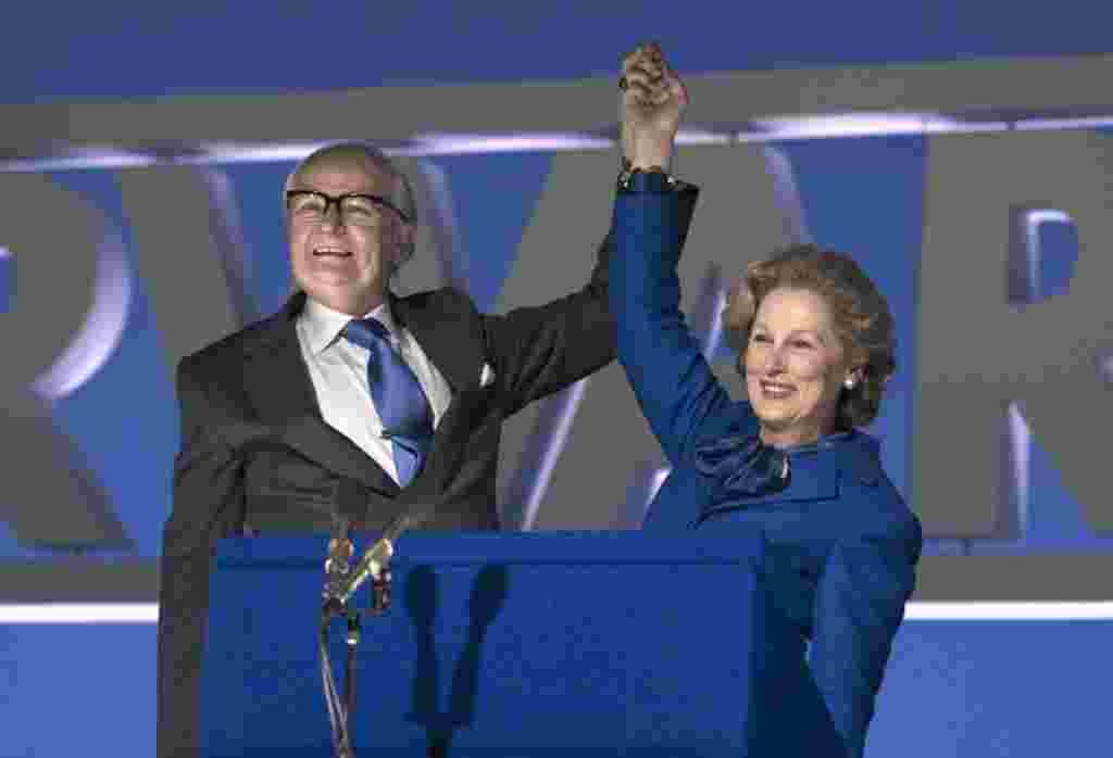 Meryl Streep mendapat nominasi Aktris Terbaik untuk perannya sebagai Perdana Menteri Inggris Margaret Thatcher dalam film "The Iron Lady" (Foto: Weinsten Co.).