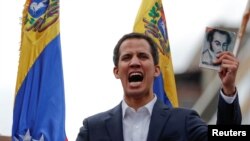 Juan Guaido, le chef du parlement venezuelien qui s'est auto-proclamé président de la république, à Caracas, au Venezuela, le 23 janvier 2019. REUTERS / Carlos Garcia Rawlins