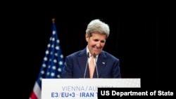 美国国务卿克里就伊朗核协议对媒体发言。