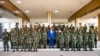 Président Félix Tshisekedi kati na commandants ya ba opérations ya FARDC nsima na bokutani na Cité ya Union africaine, Kinshsa, RDC, 10 décembre 2020. (Twitter/Présidence RDC)