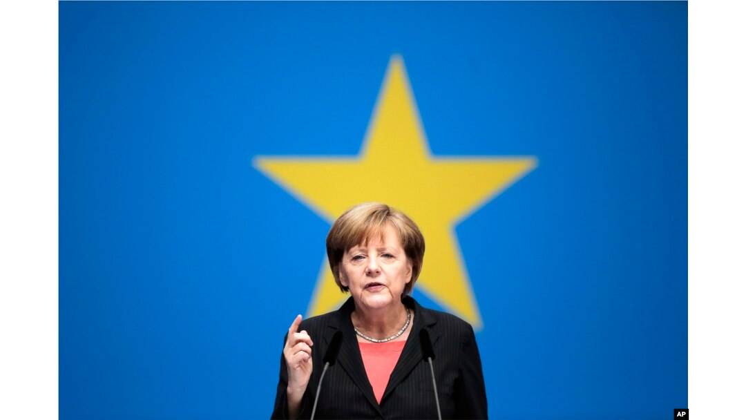 Kanselir Jerman, Angela Merkel, menyampaikan pidatonya dalam konvensi Partai Persatuan Demokrasi Kristen yang berkuasa, menjelang pemilu anggota parlemen Eropa di Berlin, 5 April 2014.