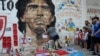 Maradona &quot;El Pibe&quot;, Legenda Sepakbola yang Berpenampilan &quot;Apa Adanya&quot;