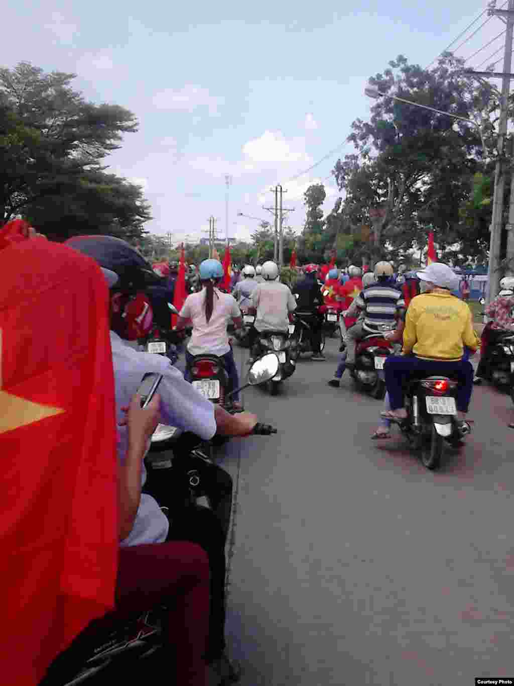 Protesters gathered at Amata Industrial Park, Bien Hoa City, Dong Nai Province, Vietnam.