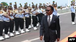 Gabon President Omar Bongo Ondimba celebrates his 40th anniversary in power December 2, 2007 in Libreville. His son now holds power there. 