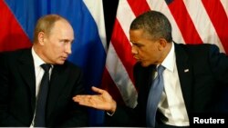 Tổng thống Mỹ Barack Obama và Tổng thống Nga tại một cuộc họp bên lề hội nghị G8. (Reuters/ Jason Reed)