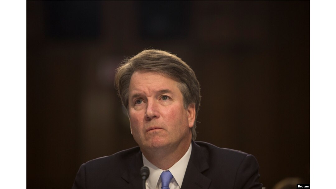 Calon Hakim Agung AS, Brett Kavanaugh memberi kesaksian di hadapan Komite Kehakiman Senat di Capitol Hill di Washington, pada hari ketiga sidang konfirmasi pencalonannya, 6 September 2018. (Foto: dok).