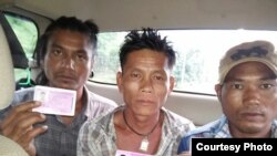 လွတ်မြာက်လာသော မြန်မာရေလုပ်သား သုံးဦး။ ဓါတ်ပုံ- ထိုင်းနိုင်ငံရောက်မြန်မာနိုင်ငံသားများအဖွဲ့(MAT)