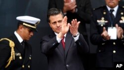 El presidente de México, Enrique Peña Nieto se recupera de la operación de tiroides en el Hospital Central Militar.