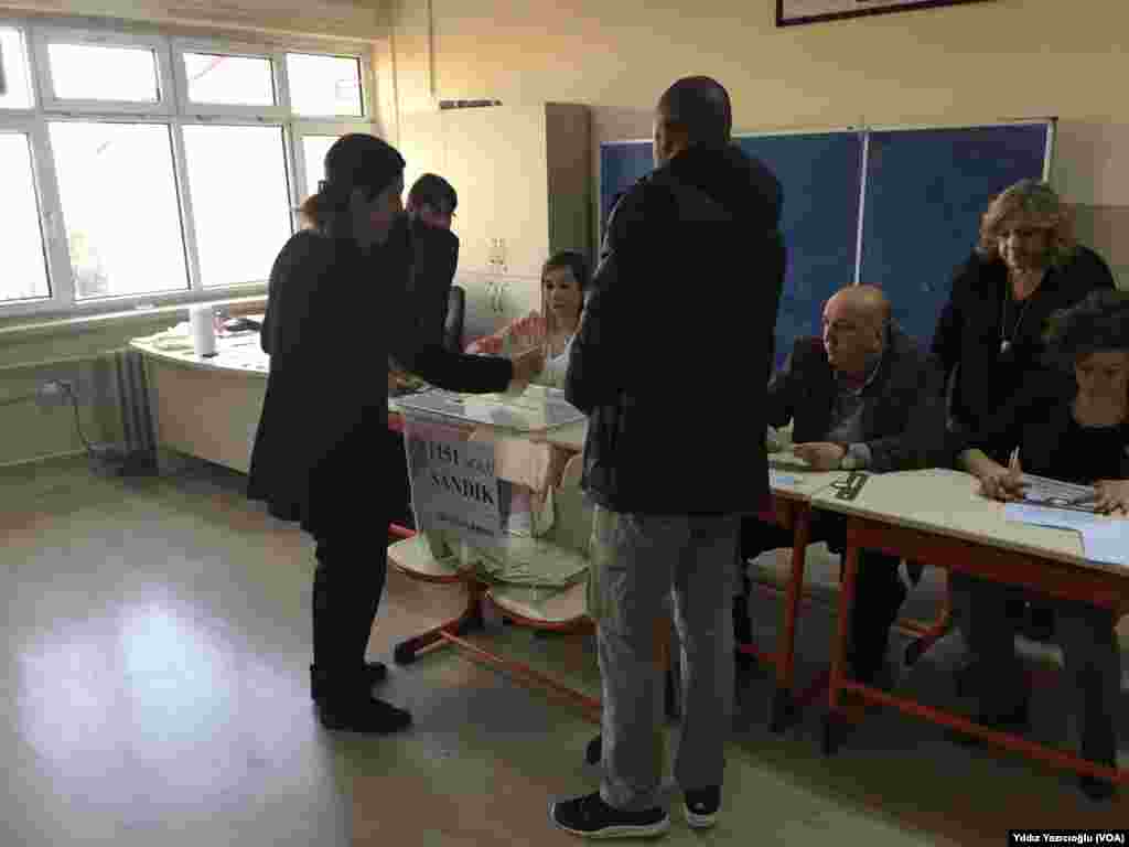Turkey heads to the polls for referendum