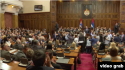 Predsednik Srbije Aleksandar Vučić obraća se poslanicima Skupštine Srbije o politici prema Kosovu, u Domu Narodne skupštine Republike Srbije, u Beogradu, 27. maja 2019.