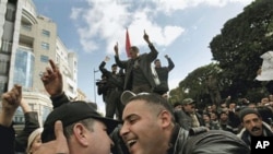 Celebrations in the streets of Tunis, January 22, 2011