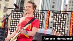 FILE - Hunter Hayes performs on NBC's "Today" show in New York, June 21, 2013. 