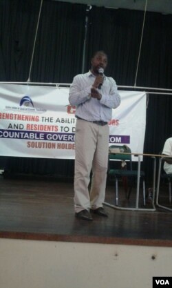 UMnu. Simbarashe Moyo, umgcinisihlalo wenhlanganiso yezakhamizi zeHarare eyeCombined Harare Residents Association.