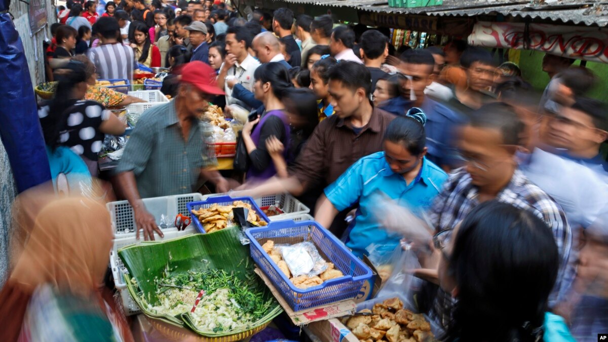 ramadan price hike April inflation rises to 563 percent but minister rules out ramadan price hike nbr plans to target local political leaders in push for tax most read. ramadan price hike April inflation rises to 563 percent but minister rules out ramadan price hike nbr plans to target local political leaders in push for tax most read.