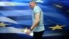 Menteri Keuangan Yunani Mundur