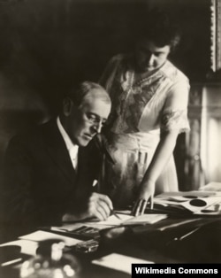 Woodrow Wilson with his second wife, Edith Bolling Galt Wilson