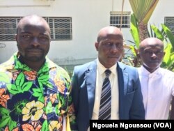 Dr Eric Ndayishimye, Patrick Mataboro et Basile trois réfugies rwandais à Brazzaville, le 27 avril 2017. (VOA/Ngouela Ngoussou)