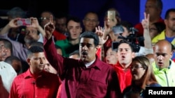 Nicolas Maduro, au milieu de ses partisans après l'annonce de sa réélection, Caracas, Venezuela, le 20 mai 2018