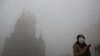 Smog Shuts Down Chinese City