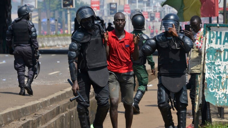 Heurts entre forces de l'ordre et manifestants à Conakry