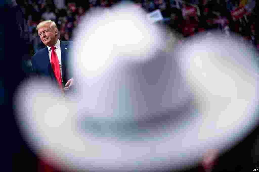 U.S. President Donald Trump speaks during a rally at Bojangles&#39; Coliseum in Charlotte, North Carolina, March 2, 2020.