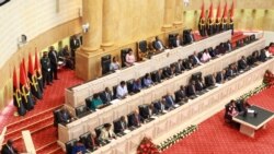 Parlamentares angolanos sem dinheiro - Mihaela Webba, Lindo Bernardo Tito e Agostinho Sikato comentam