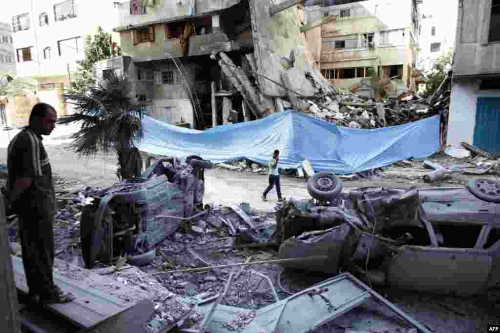 Qəzza şəhəri İsrail hücumlarından sonra - 14 iyul, 2014 &nbsp;
