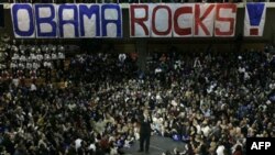 Prezident Obama Demokrat namizədlər üçün kampaniya aparır