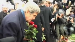 Kerry Promises Help in Ukraine as Putin Reserves Right to Use Force