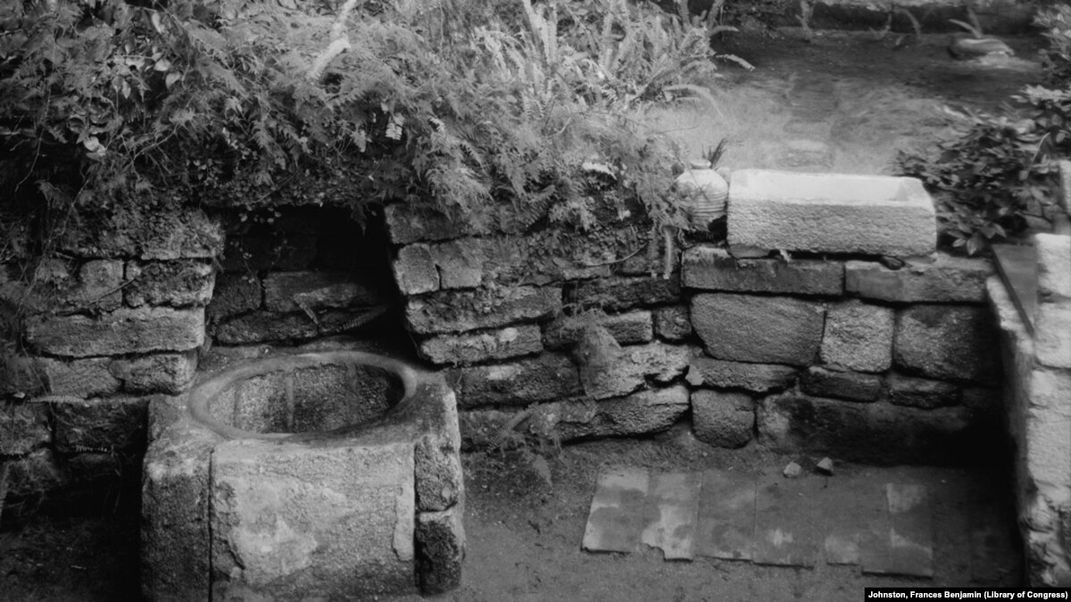 Doctor Heidegger’s Experiment by Nathaniel Hawthorne