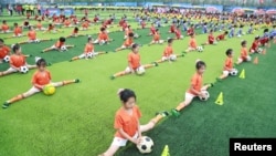 2016年7月16日遼寧學生足球表演。