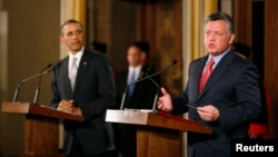 Jordan's King Abdullah speaks during a joint news conference with U.S. President Barack Obama at Al-Hummar Palace in Amman, March 22, 2013. 