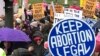 Pawai Women's March di depan Freedom Plaza, Washington D.C., 18 Januari 2020. (Foto: AP)