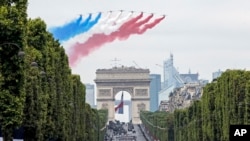 Biểu diễn trong Lễ Quốc Khánh Pháp - kỷ niệm ngày phá ngục Bastille. Ảnh chụp ngày 14/7/2019. (AP Photo/Michel Euler)