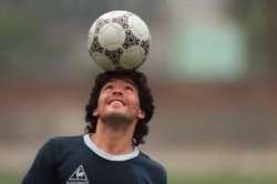 Diego Maradona memimpin Argentina menjuarai Piala Dunia tahun 1986 di Meksiko (foto: dok).