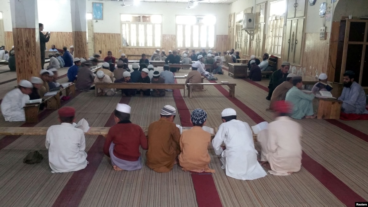 Pakistan Reformasi Lebih dari 30.000 Madrasah