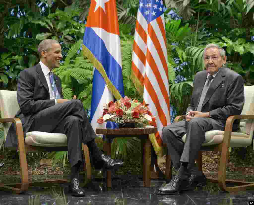 Başkan Barack Obama,&nbsp; Raul Castro ile Havana&#39;da
