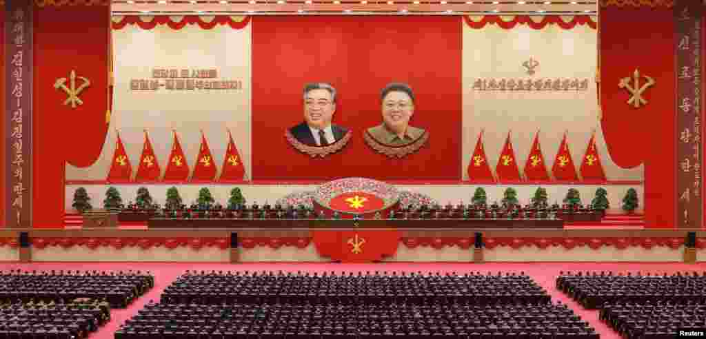 북한 평양에서 제1차 전당(전국 노동당) 초급당위원장 대회가 열렸다고 23일 관영 조선중앙통신이 보도했다.