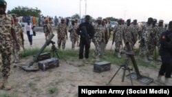 Laftanal Janar Tukur Yusuf Buratai Ya ziyarci Garin Gudumbali Dake Damasak
